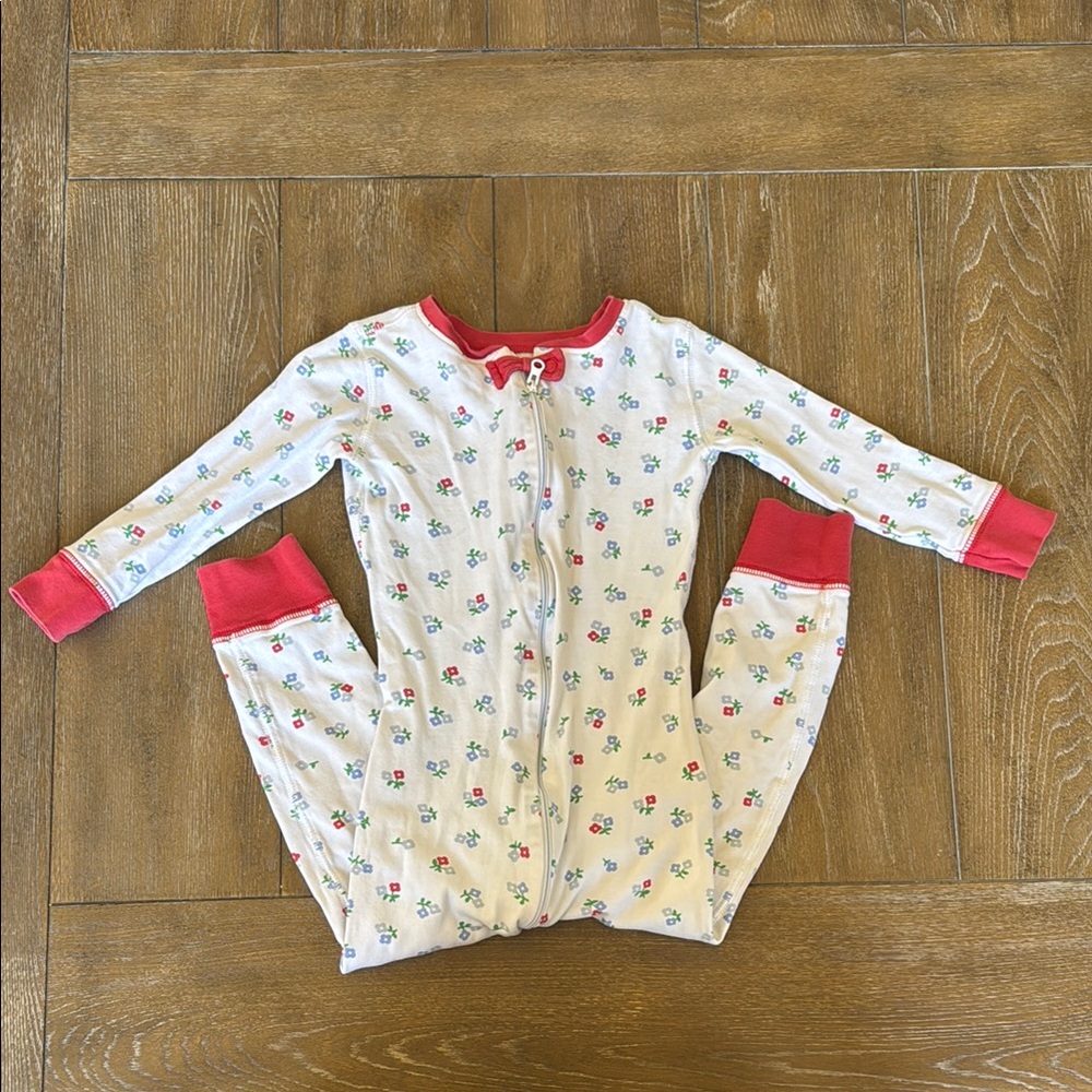 Kids Pajamas with Floral Print and Pink Accents